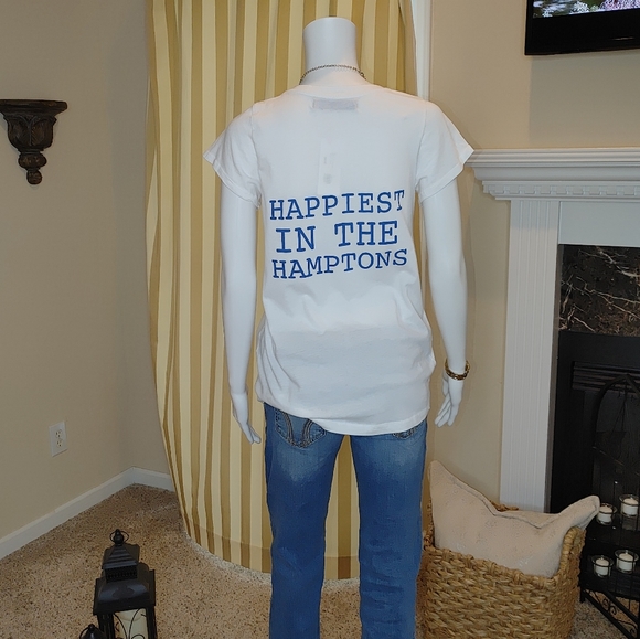 NWT HAPPIEST IN THE HAMPTONS TEE - Picture 4 of 8